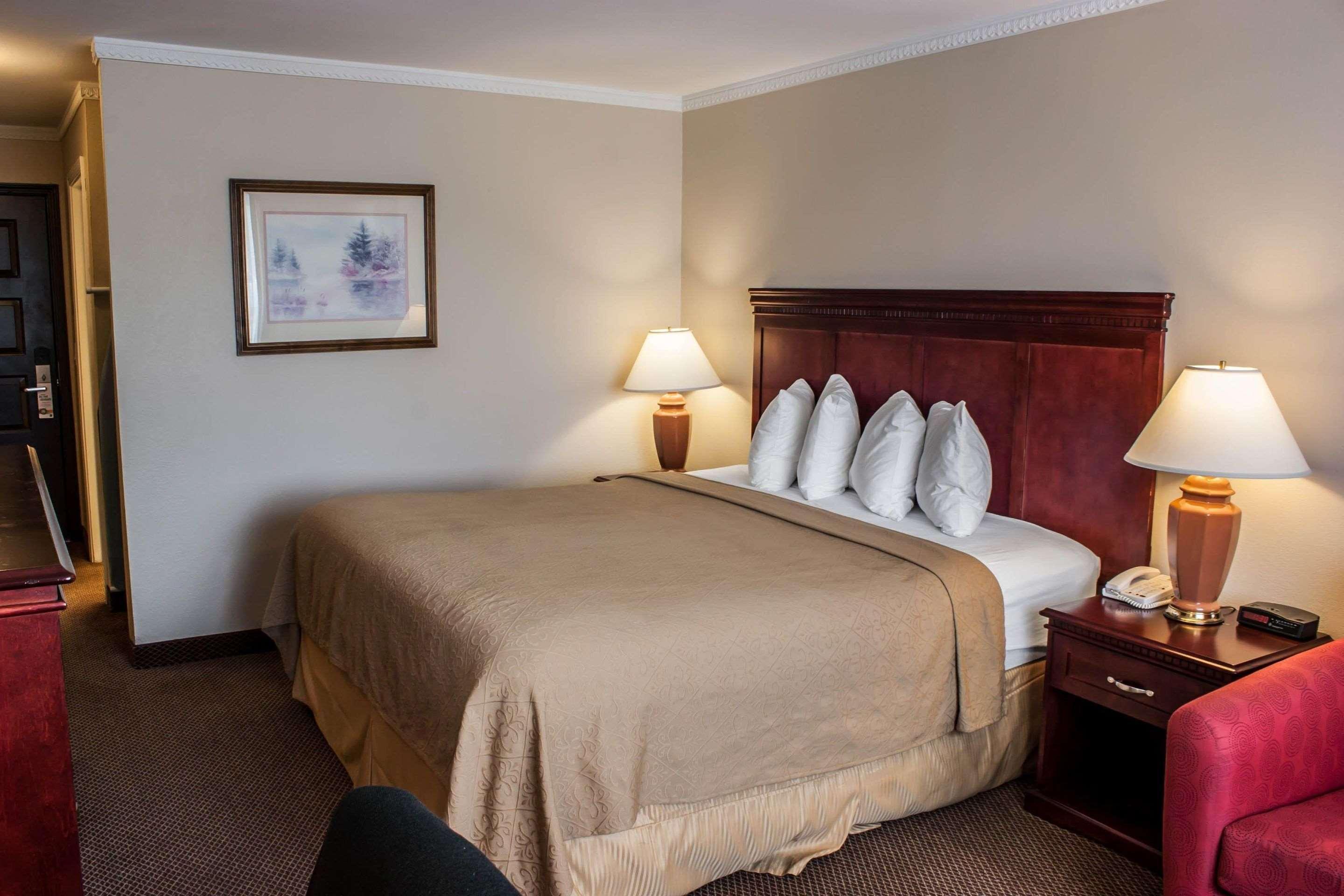 Quality Inn & Suites Fife Seattle Extérieur photo
